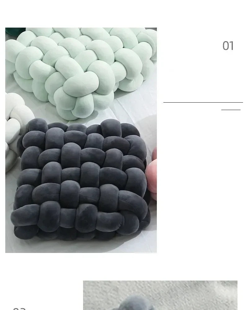 Coussin rembourré en nœud carré