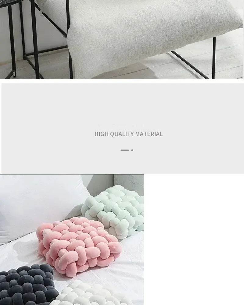 Coussin rembourré en nœud carré