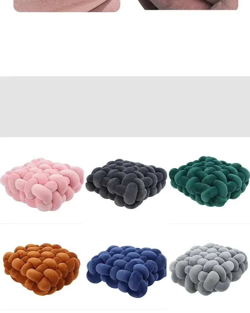 Coussin rembourré en nœud carré